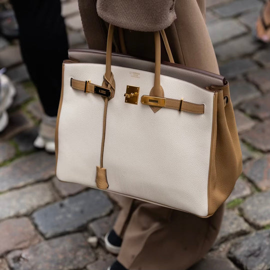 Get a Handbag, Give a Handbag