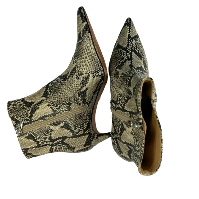 Schutz Ankle Boots